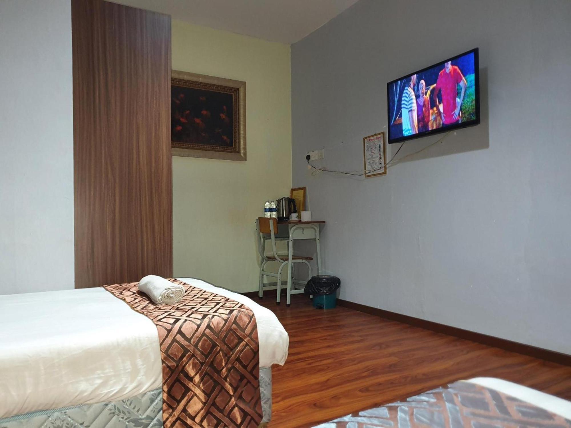 Oyo 90964 Melody 88 Inn Мири Екстериор снимка